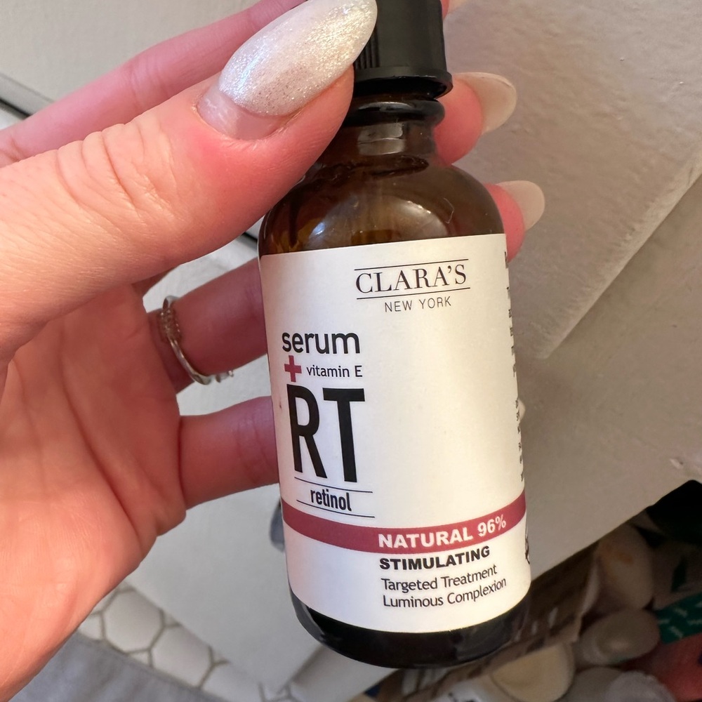 Retinol Serum with Vitamin E - Brown and White